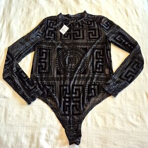 Windsor women' size 2X velvet burnout long sleeve bodysuit NWT